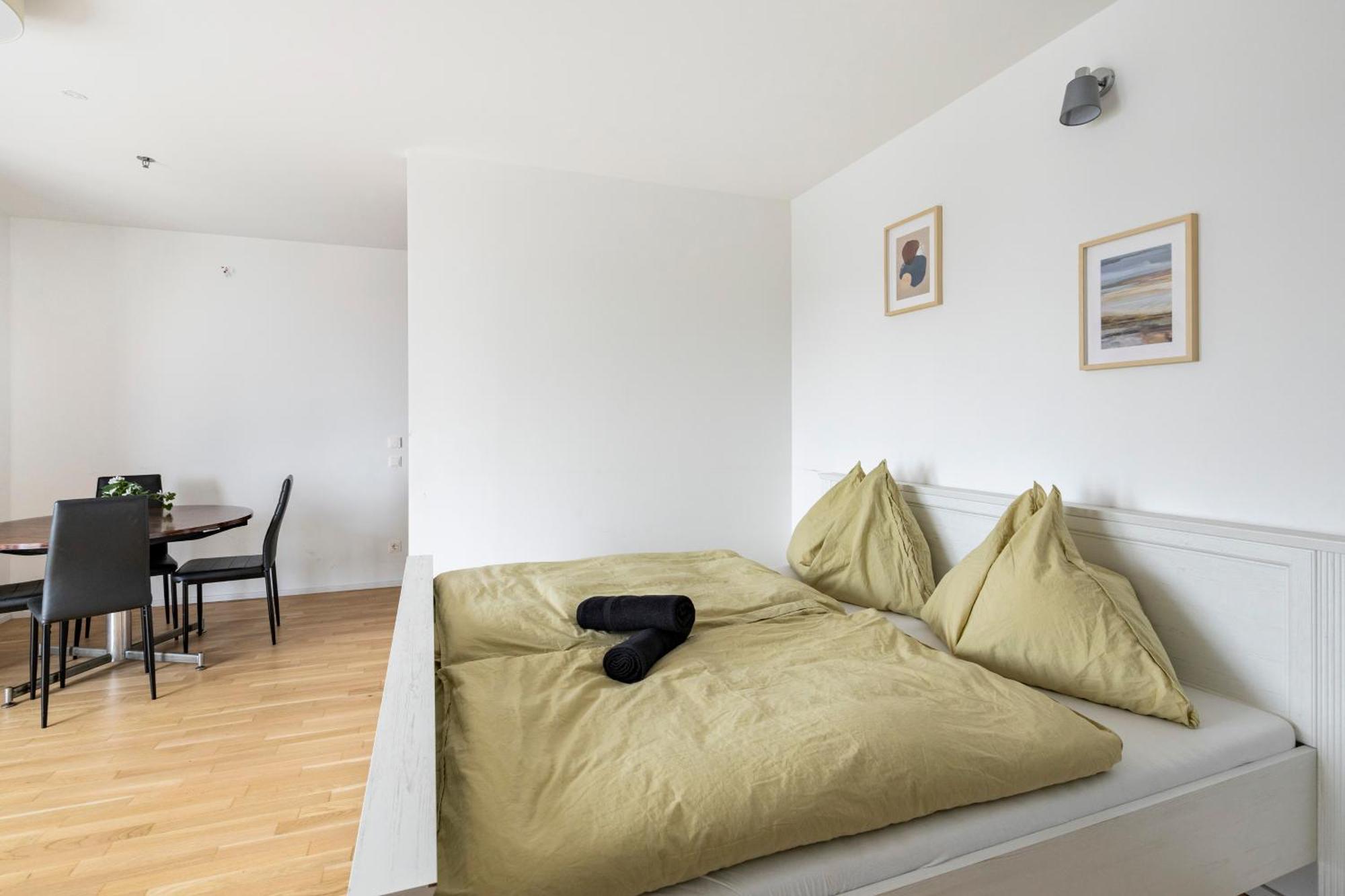 Central Station Loft - Amazing View In City Center - Jupihome Wien Eksteriør billede