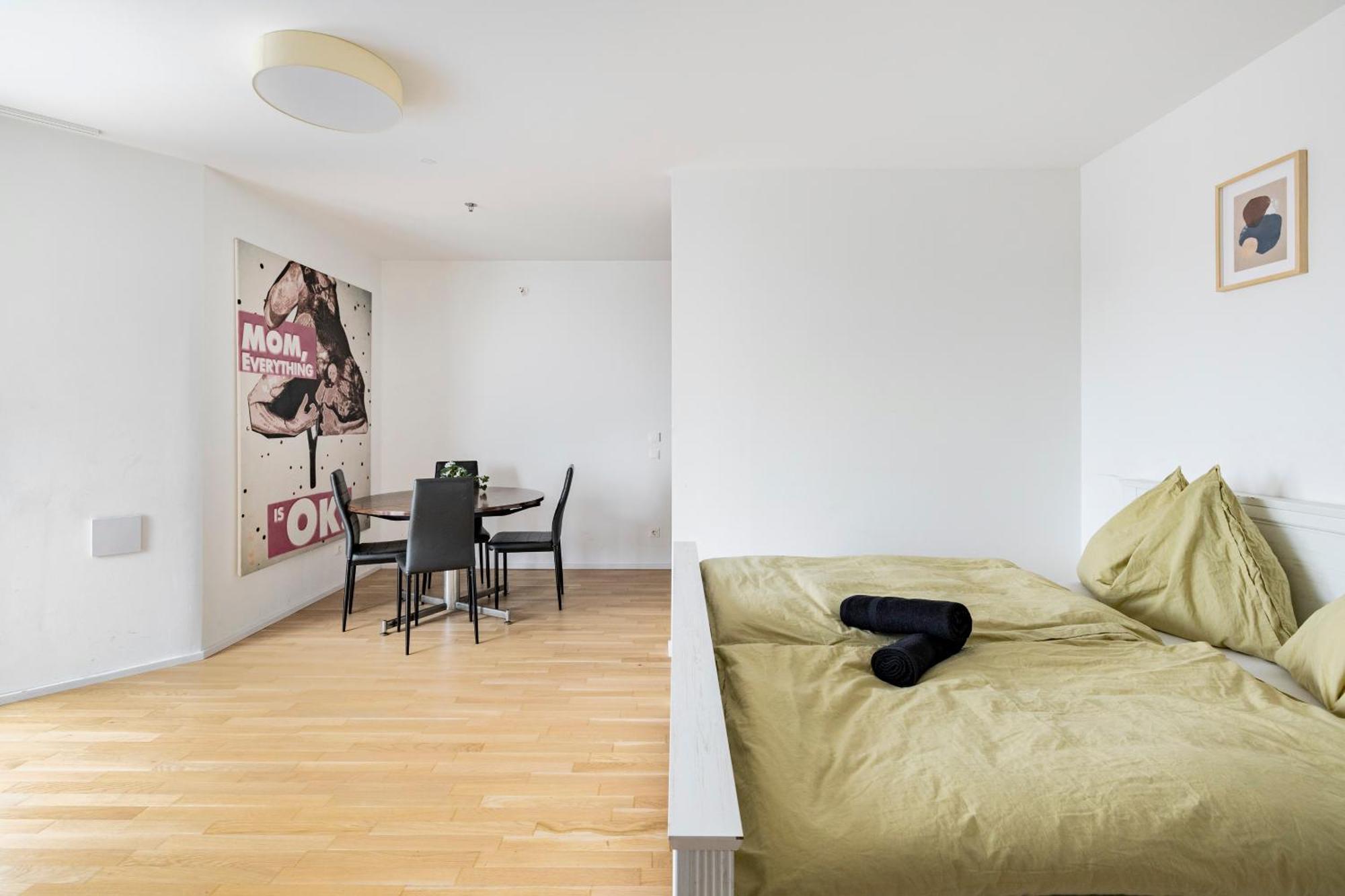 Central Station Loft - Amazing View In City Center - Jupihome Wien Eksteriør billede